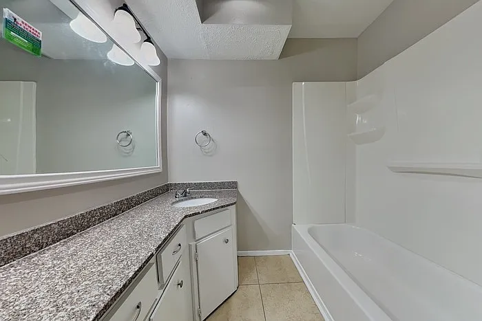 7731 Bunker Wood Ln — Photo 10