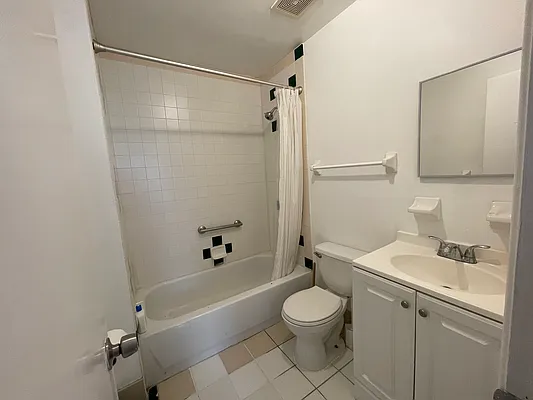 Rented by Realty Collective | media 9