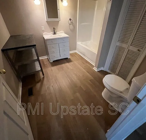 101 Silver St #101 — Photo 16