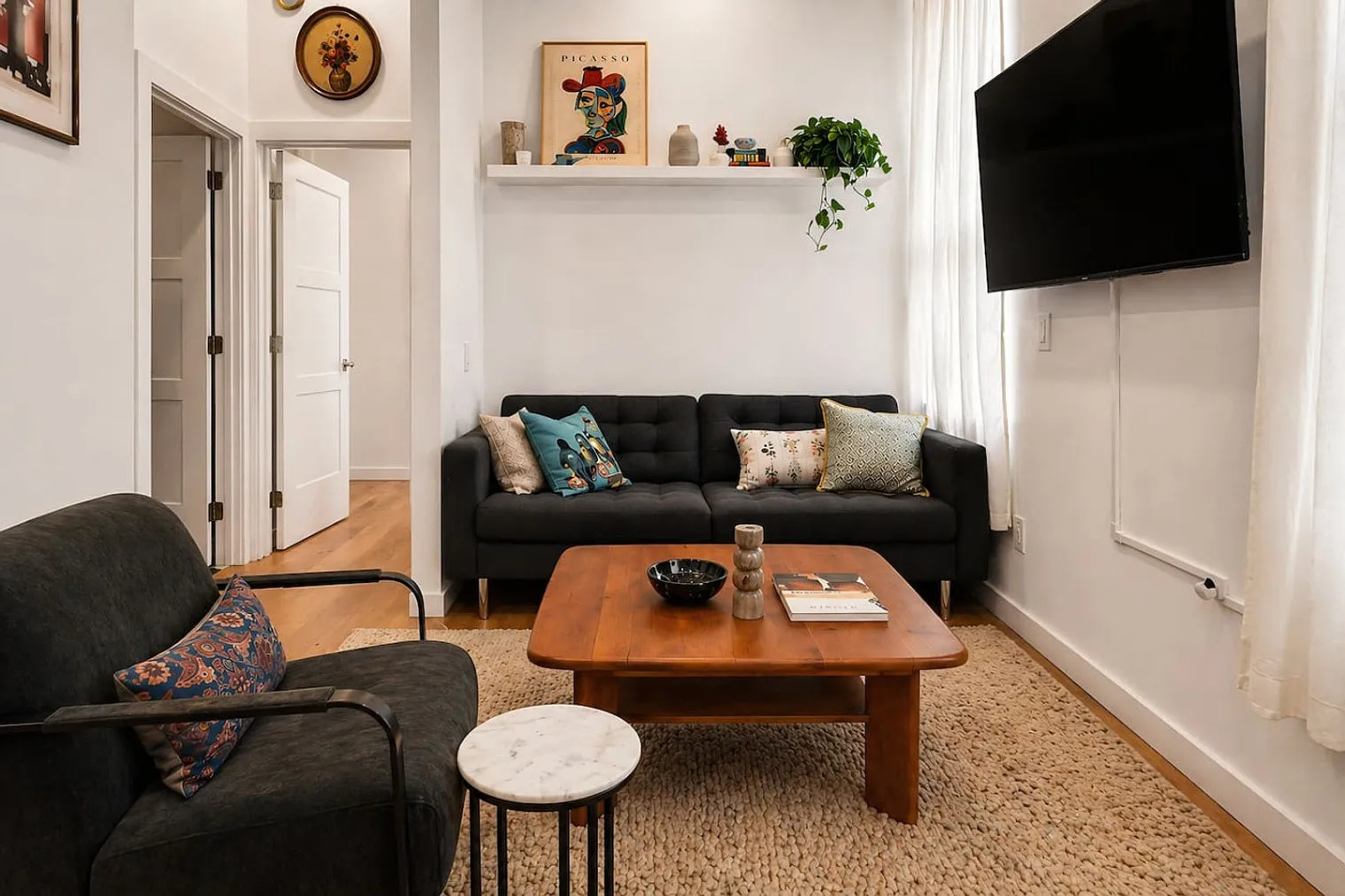 1 bed, 1.0 bath, $1,971 — Photo 4