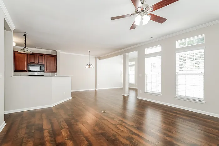 130 N Arcadian Way — Photo 4