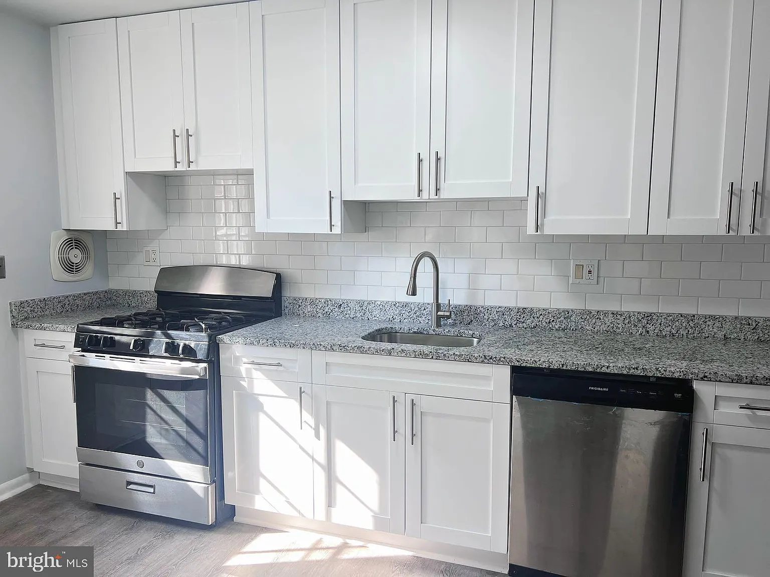 Andover Heights Condo I — Photo 2