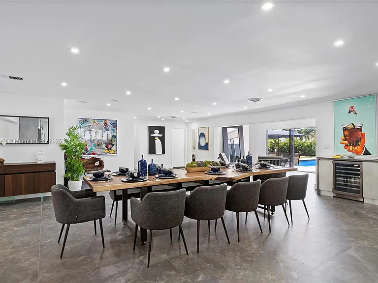 4322 Polk St — Photo 5