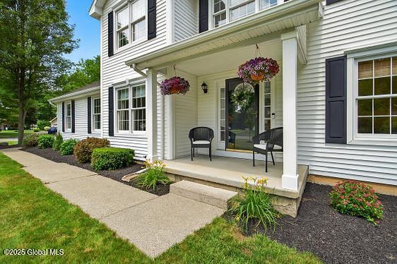 4th image of 16 Spruce Street