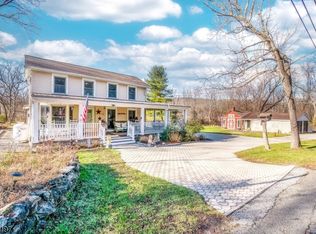 19 Ice Plant Rd, Lafayette, NJ 07848