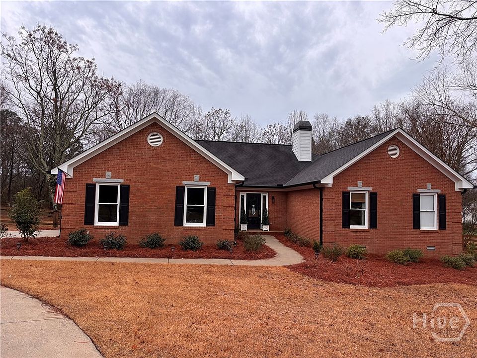1st image of 1290 Twelve Oaks Circle