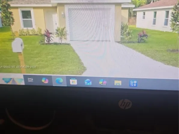 4045 Locust Ave, Sarasota, FL 34234