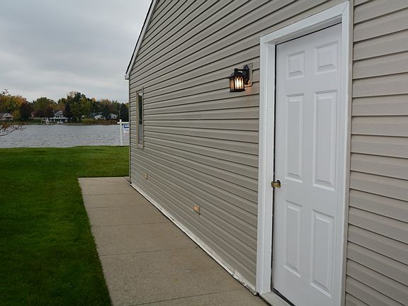 5th image of 686 Maloney Ave