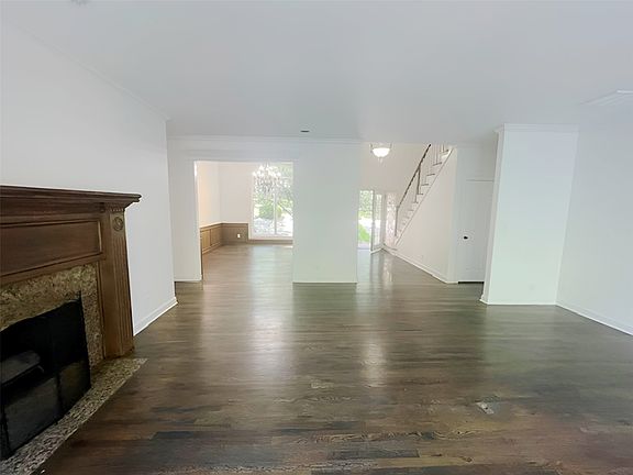 4th image of 3813 E 99th Pl