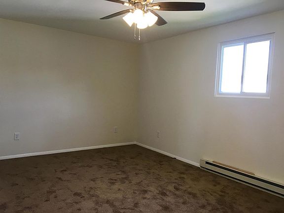 4th image of 1422 Winder St