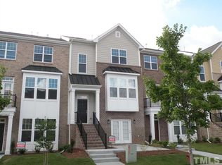 9106 Wooden Rd, Raleigh, NC 27617