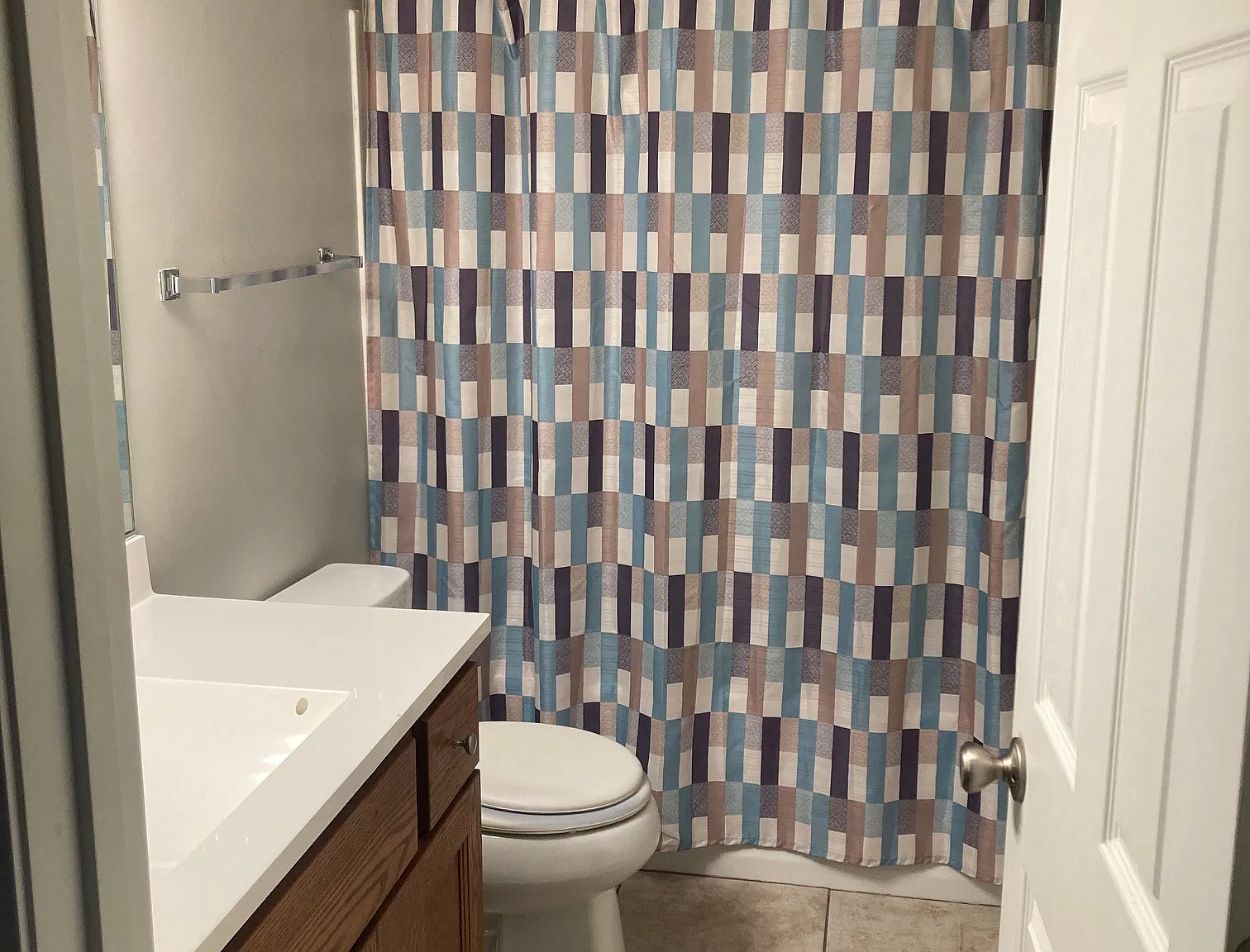 2 bed, 900 sqft, $900 — Photo 4
