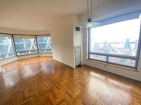 3rd image of 301 W 57th St APT 30E