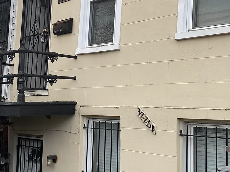 3226 Sherman Ave NW — Photo 1
