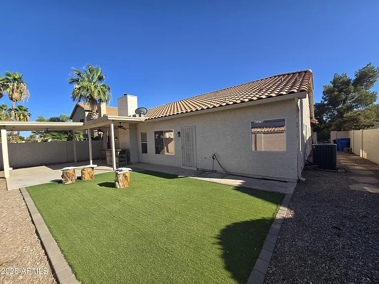 634 W Silver Creek Rd — Photo 25