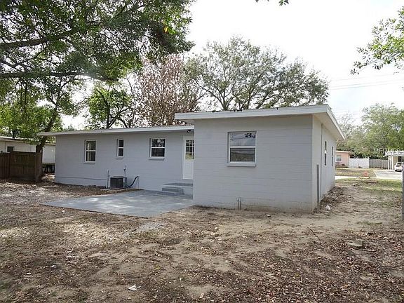 4th image of 8721 Beverly Dr