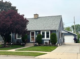 265 15th St, Fond Du Lac, WI 54935