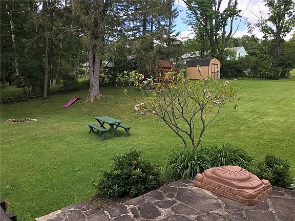 2nd image of 79 Lee Pl