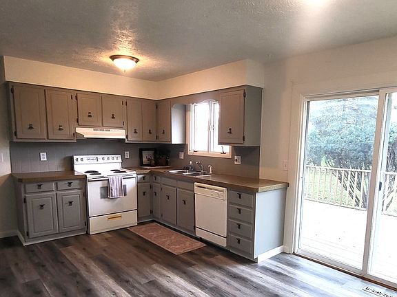 2nd image of 2803 Wellington Way