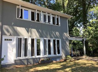 4 Edgewater Ln #B, Nyack, NY