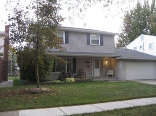 33051 Perth St, Livonia, MI 48154
