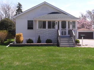 35 N Princeton Ave, Villa Park, IL