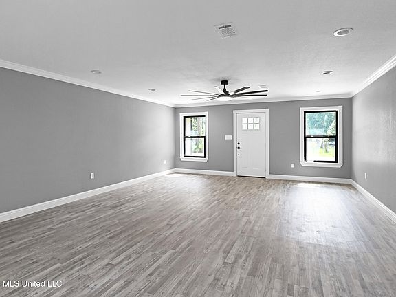 3rd image of 3505 Ryland Rd