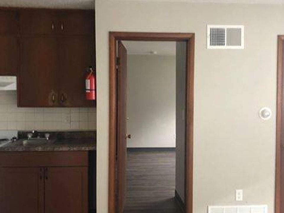 1st image of 2724 Wayne Ave #9253609