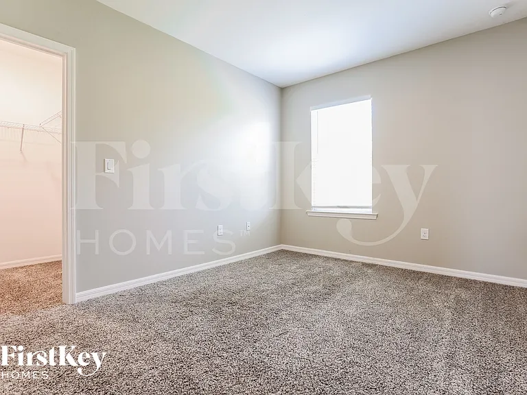 23338 Moorhead Ave — Photo 12