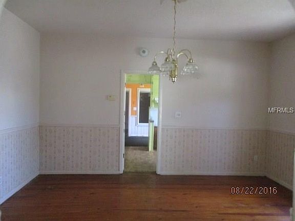 3rd image of 121 W Orange St
