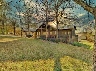 261 Salida Bnd, Holly Lake Ranch, TX 75765