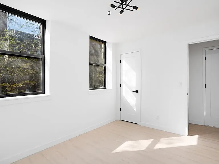 1134 1st Ave #3F — Photo 4