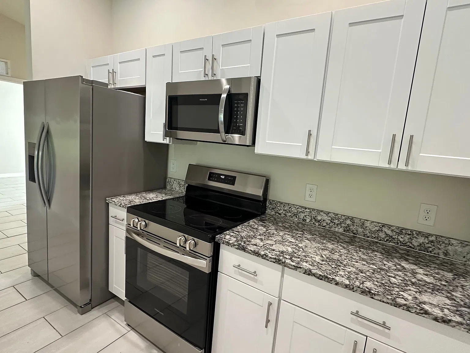 3 bed, 2.0 bath, 1200 sqft, $1,540 — Photo 4