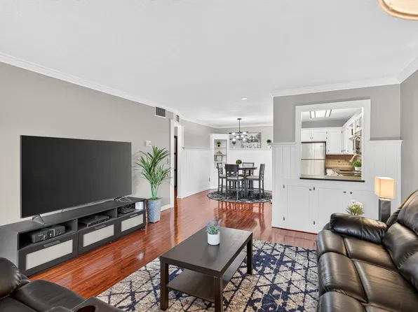 4100 Parklawn Ave APT 104, Edina, MN 55435