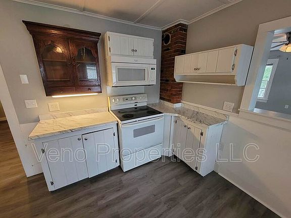 4th image of 55 Church St #2