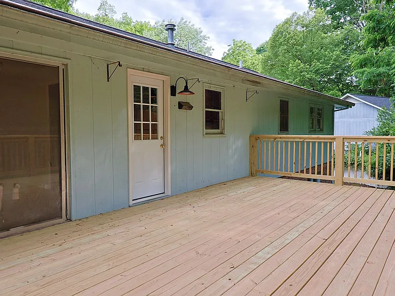 205 Tamassee Dr — Photo 75