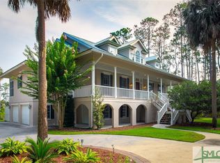 2 Seafarers Cir, Savannah, GA 31411