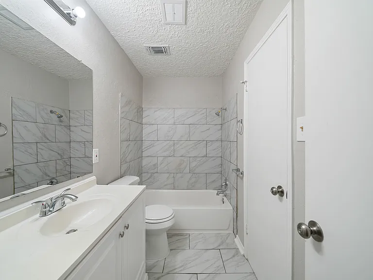 13464 Castilian Dr #2 — Photo 12