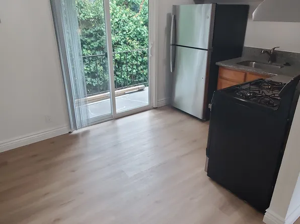 2113 10th St APT 6, Berkeley, CA 94710