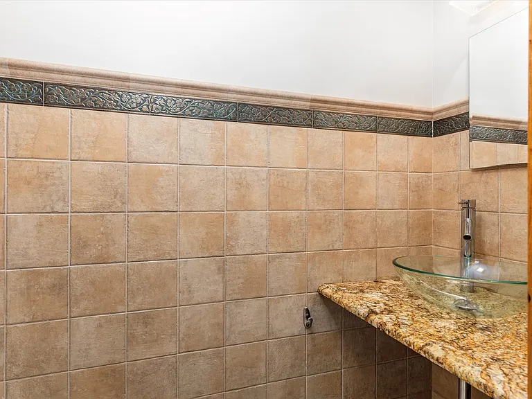 311 Page Ave — Photo 14