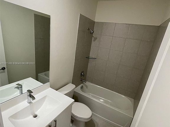 4th image of 8360 NW 43rd St #8360