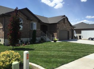1363 W 2850 S, Syracuse, UT 84075