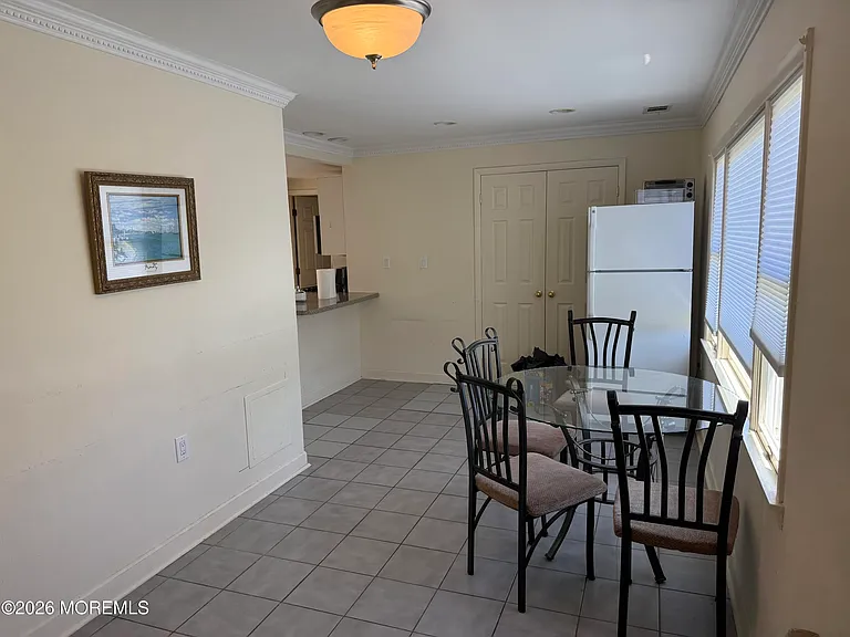 191 Norgrove Ave — Photo 2
