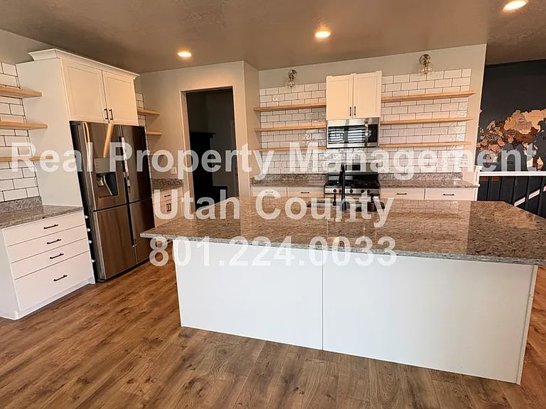 271 E Echo Ledge Dr — Photo 18