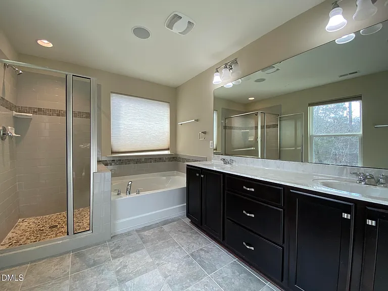 1065 Bender Ridge Dr — Photo 34