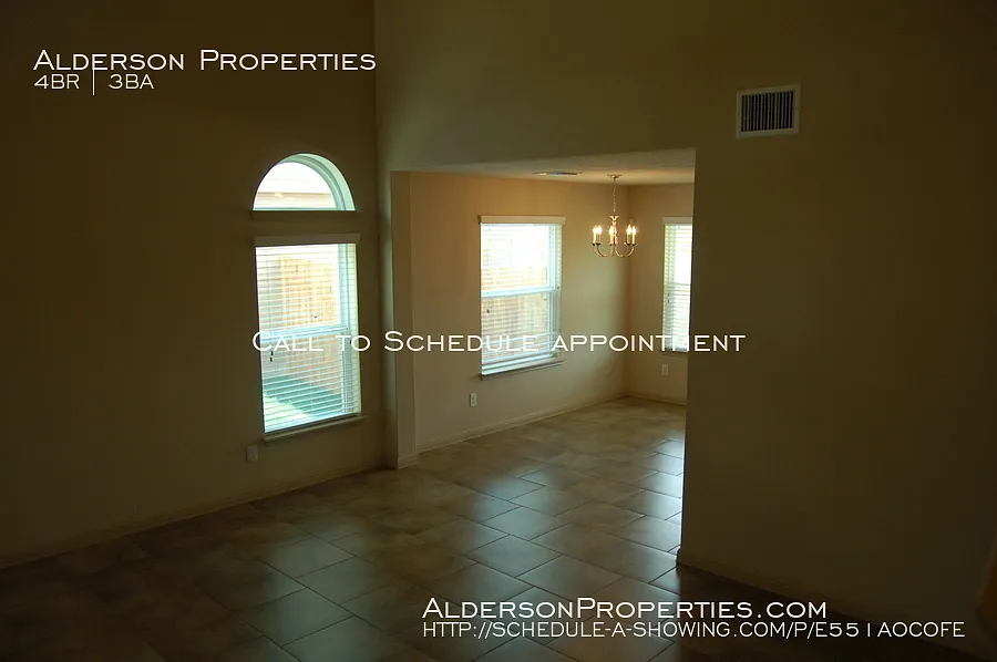 Beautiful home in Avery Park — Photo 4