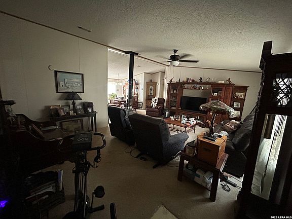 2nd image of 519 Loyal Valley