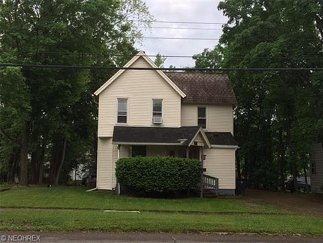 1st image of 1166 Woodland St NE