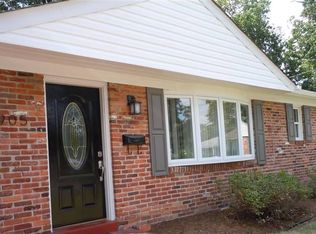 1905 Stratford Dr, Alexandria, VA 22308