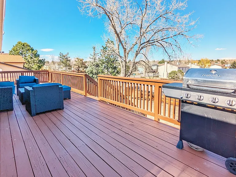 3330 Mirage Dr — Photo 33